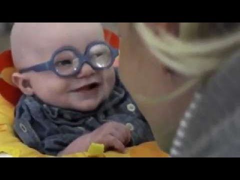 👓 Bambino Vede per la Prima Volta